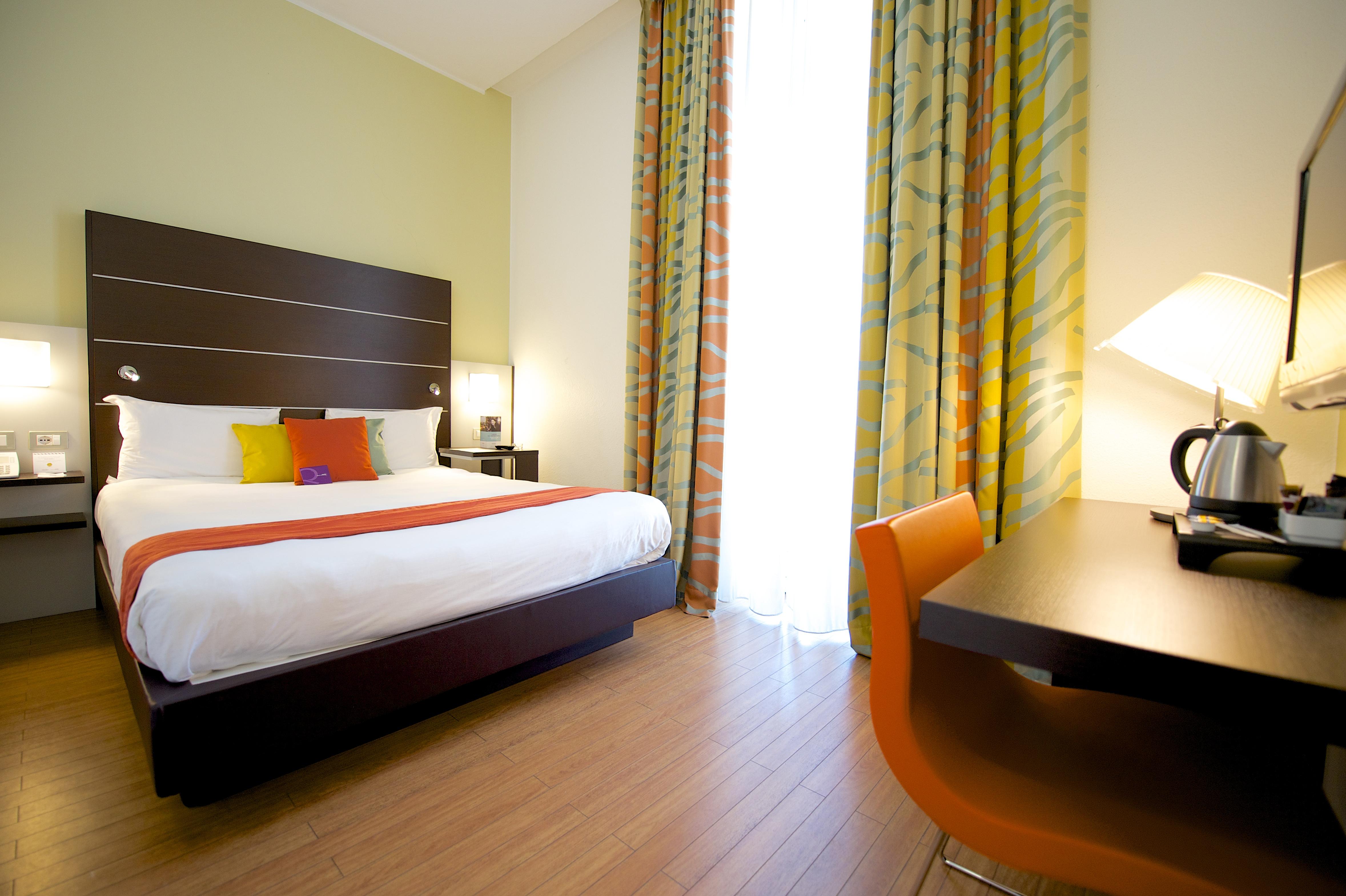 Mercure Napoli Centro Angioino Exterior photo