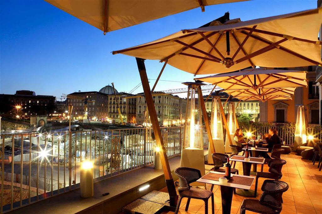 Mercure Napoli Centro Angioino Exterior photo