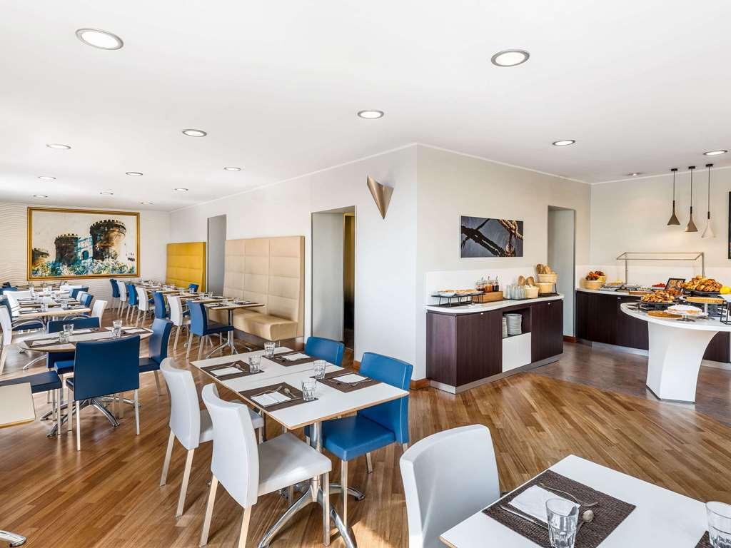 Mercure Napoli Centro Angioino Restaurant photo