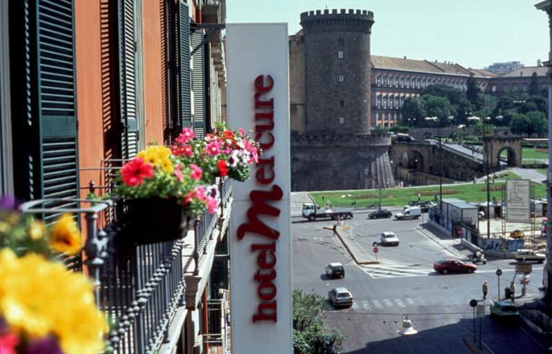 Mercure Napoli Centro Angioino Exterior photo